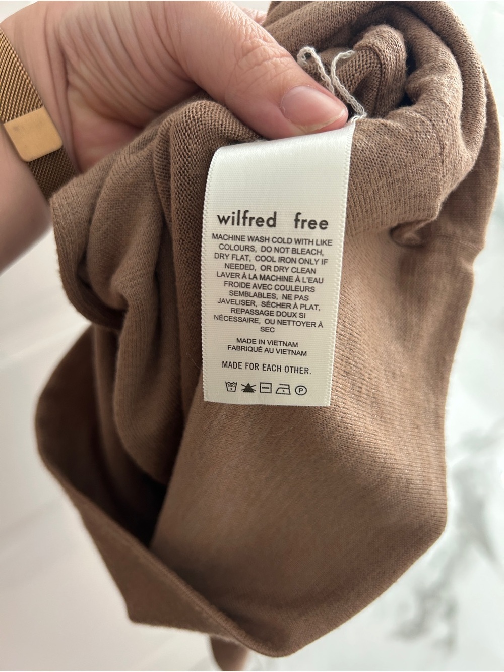 Wilfred Free Aritzia V-Neck Knit Crop Tank Top Brown Size M - Picture 4 of 5